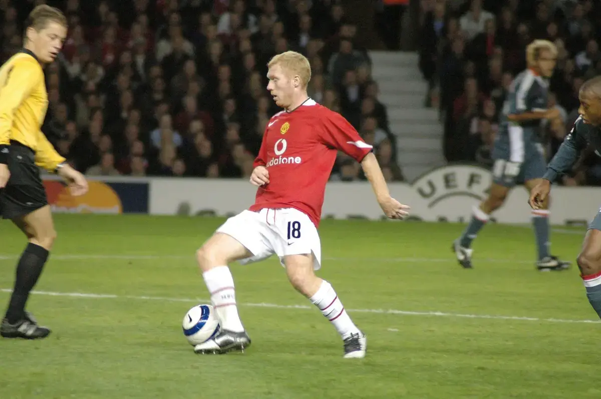 Premier League’s Most Iconic One-Club Men: Giggs, Scholes, Adams