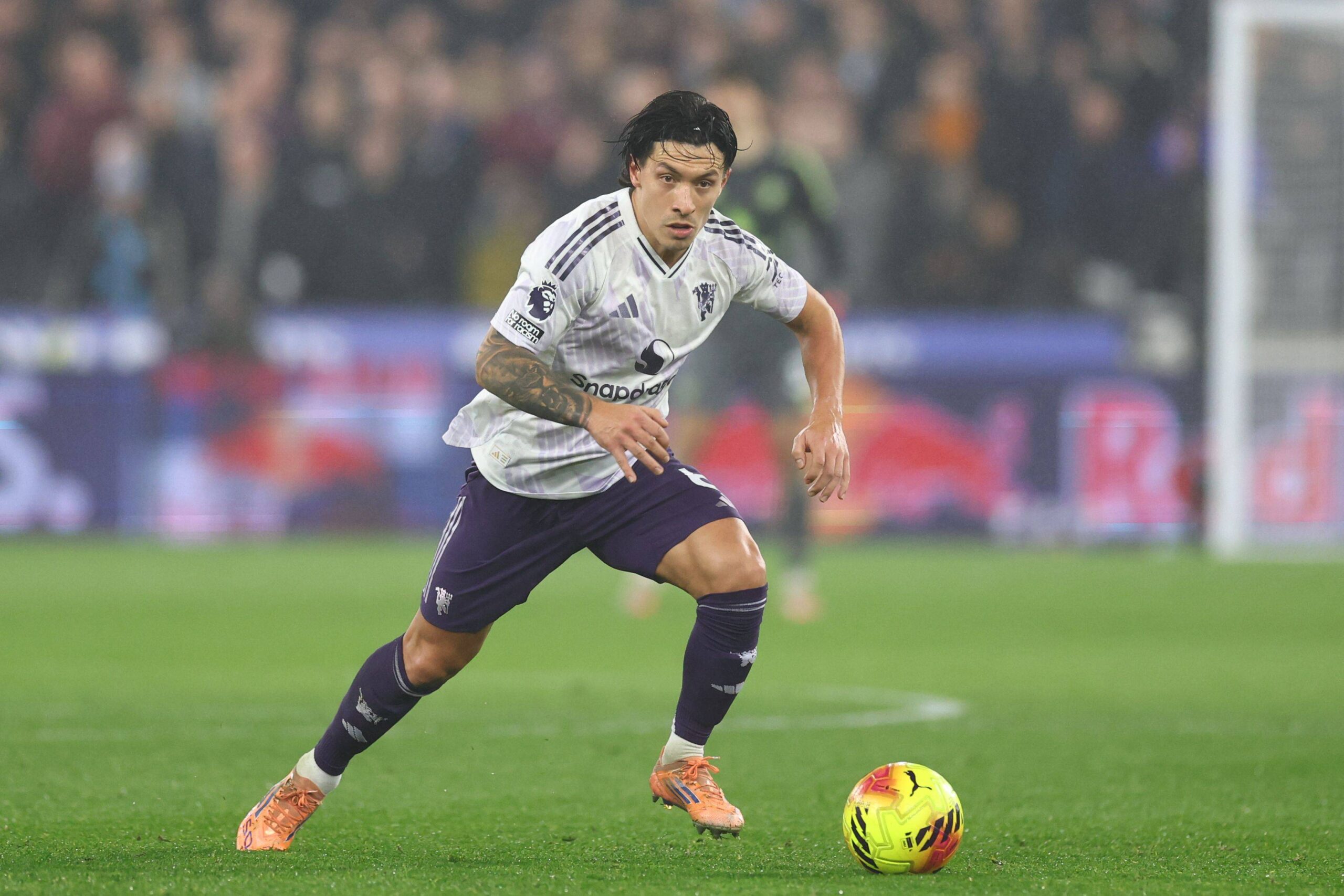 Lisandro Martinez Apologises After Man Utd Fine