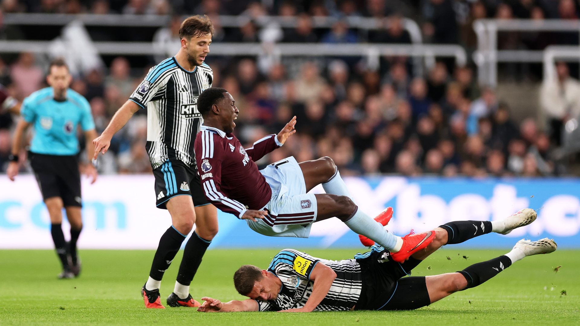 Howard Webb Backs Botman Yellow Card Decision Despite Pundit Outcry