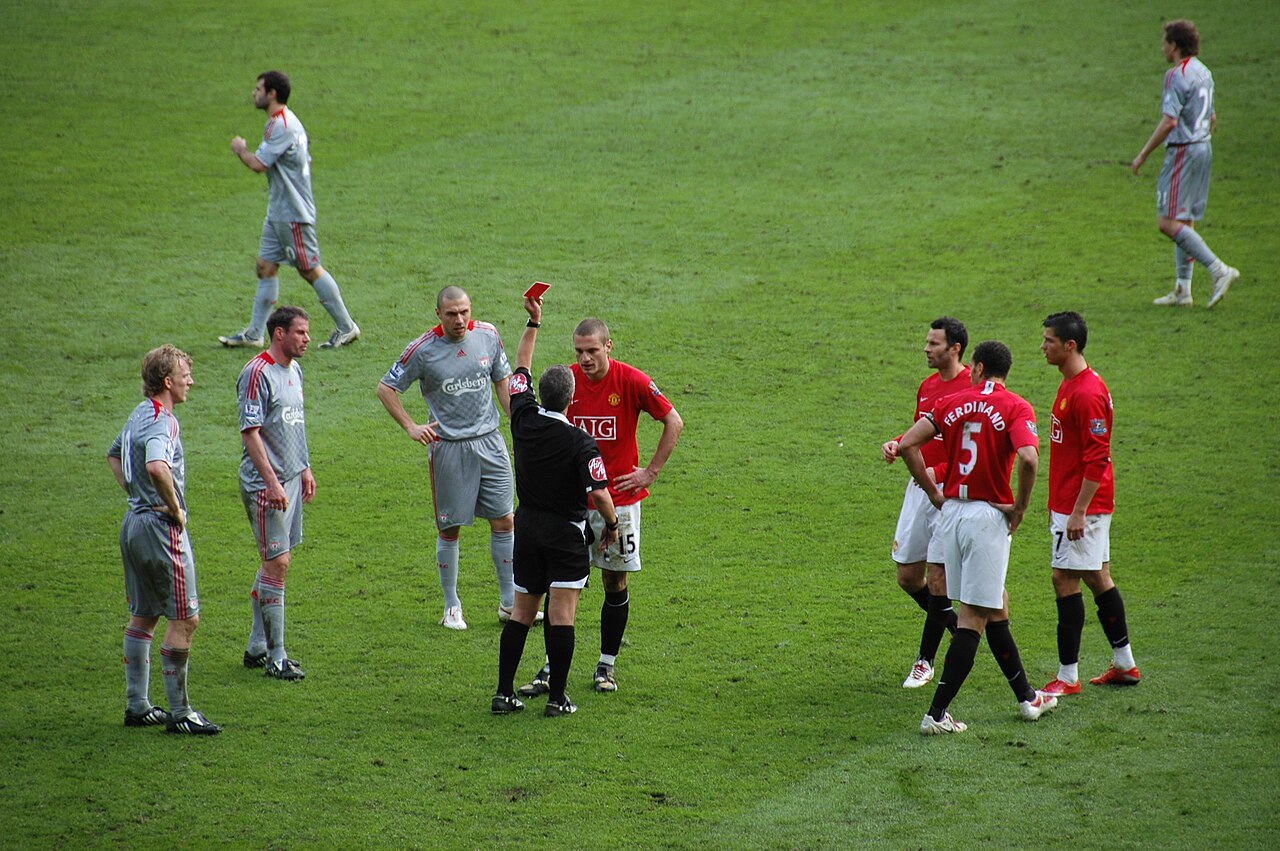 Man Utd's Left-Back Obsession Is a Symptom, Not a Cure