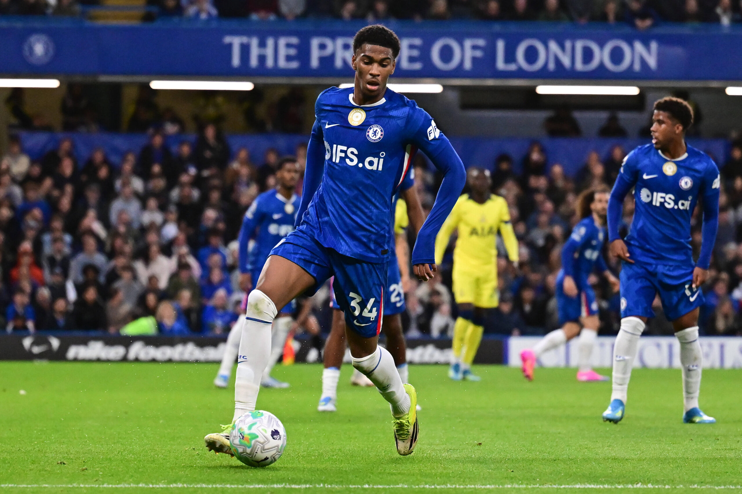 Chelsea Ready Bumper New Contract for Josh Acheampong Under Xabi Alonso
