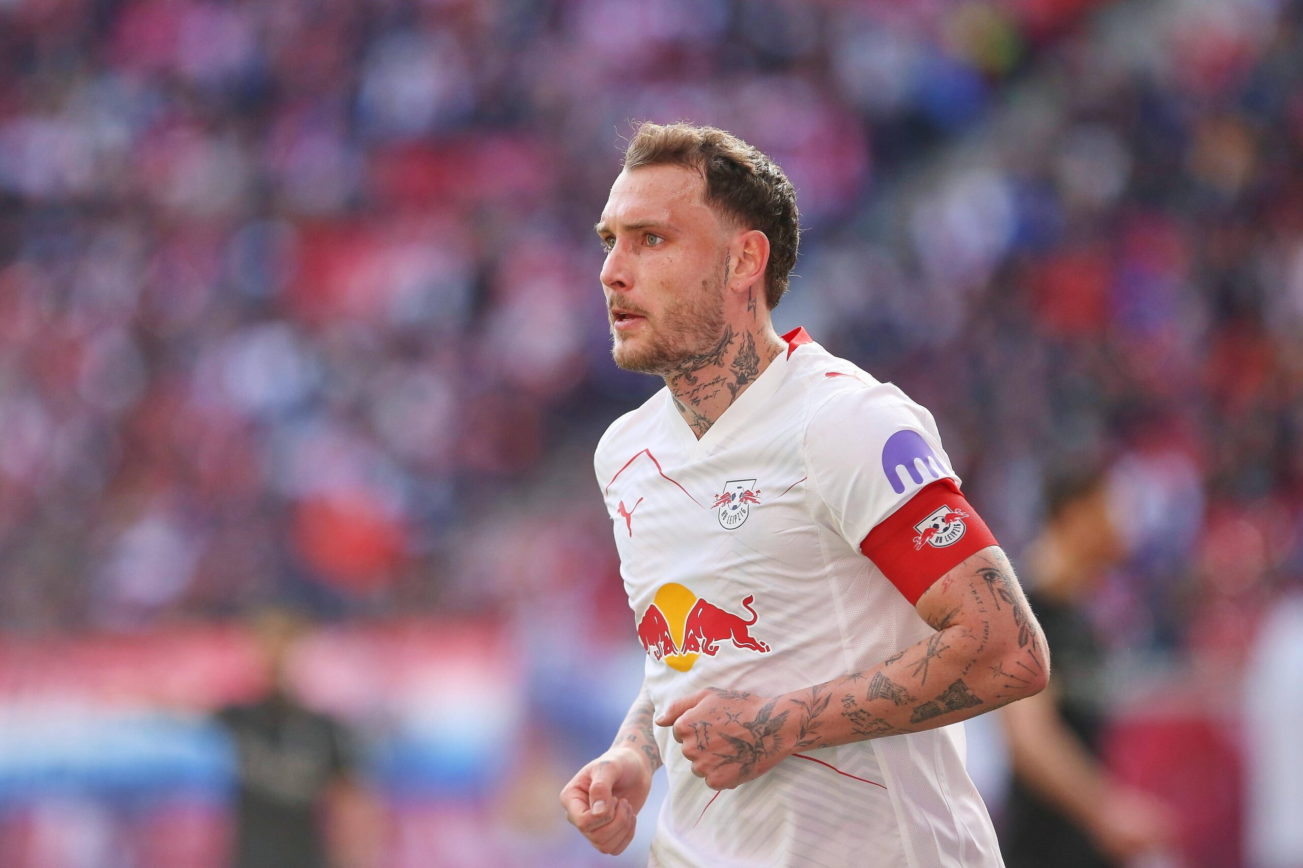Man United jagt David Raum: Januar-Deal soll Linksverteidiger-Not lösen