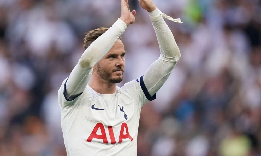 Tottenham Beat Chelsea: Fernandes Stuns as Spurs Win 2-0