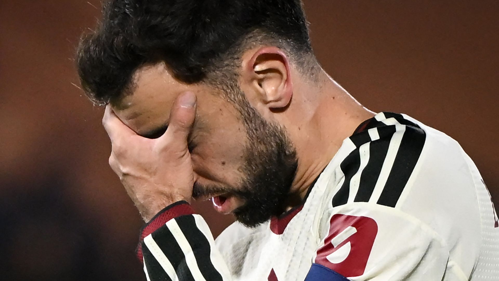 Bruno Fernandes Dropped from Man Utd Team to Face Bournemouth