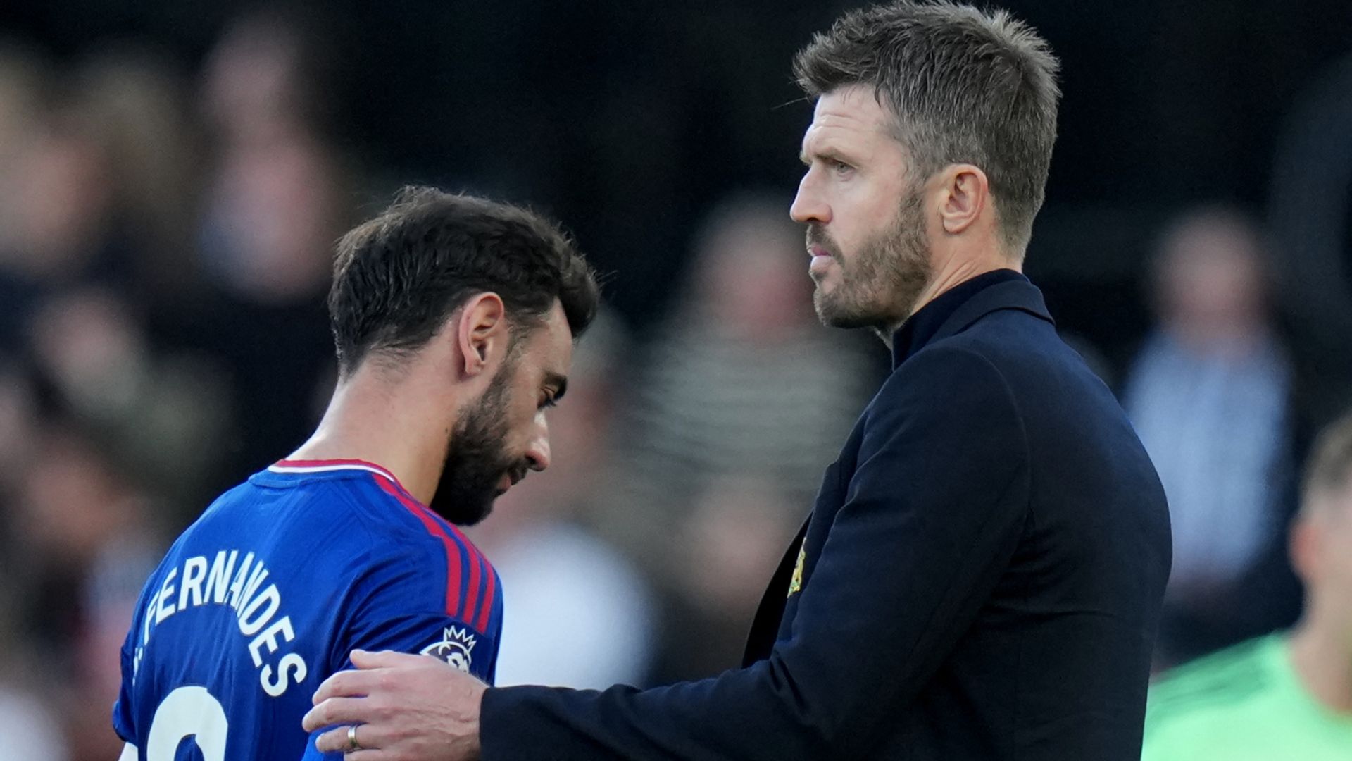 Carrick Ready to Move Forward with Fernandes as Man Utd Captain
