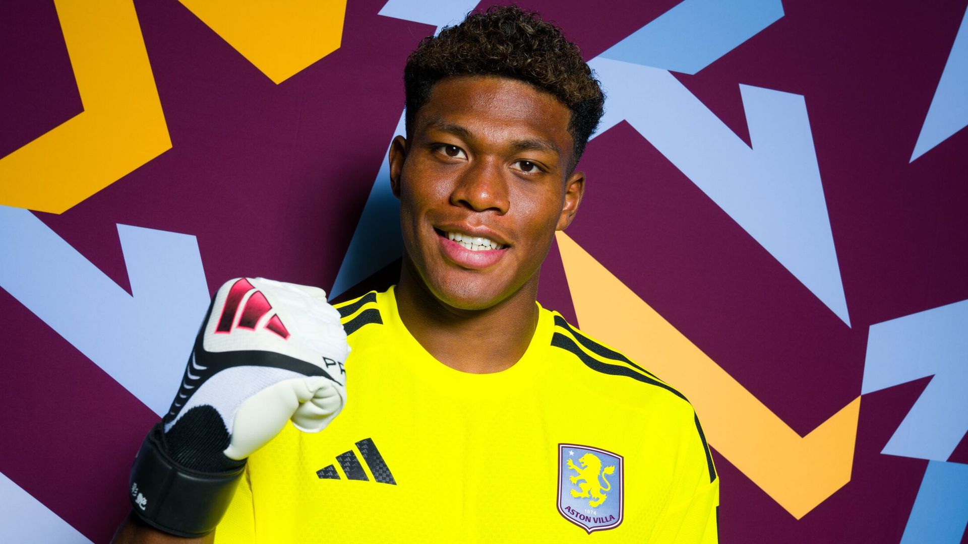 Zion Suzuki: How the Aston Villa Goalkeeper Has Replaced Emiliano Martinez