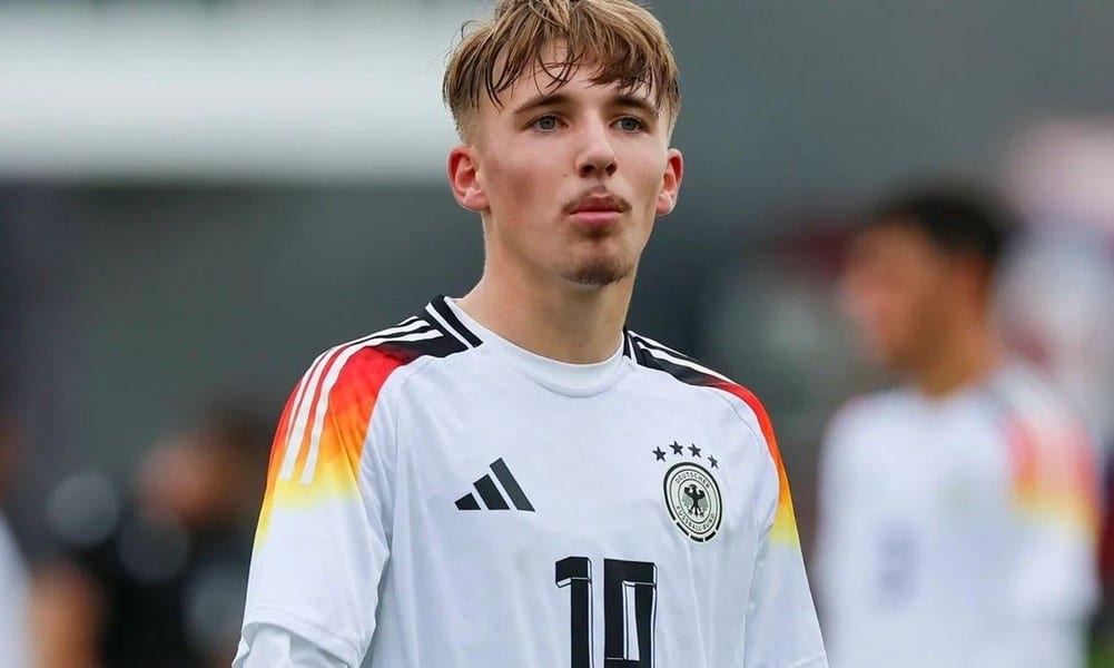 Man Utd, Arsenal, Liverpool Eye £50m Bayern Winger Lennart Karl